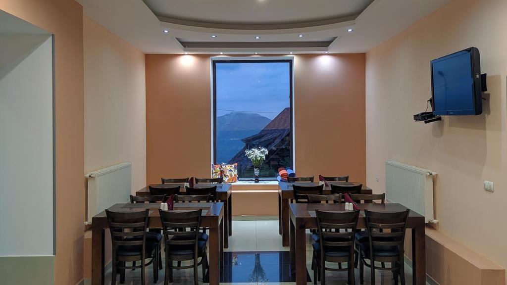 New Shino Gudauri Hotell Exteriör bild