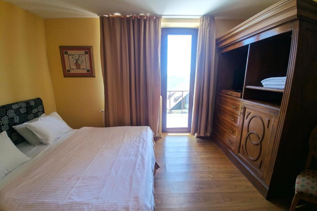 New Shino Gudauri Hotell Exteriör bild