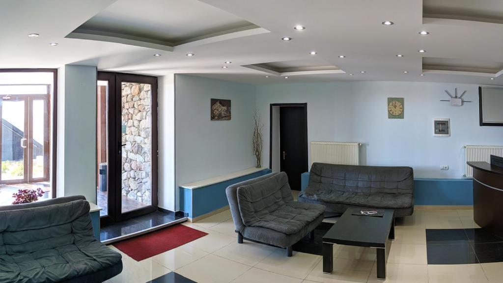 New Shino Gudauri Hotell Exteriör bild